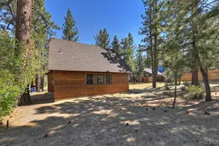1012 E Country Club Blvd, Big Bear City, CA 92314 - Photo 5