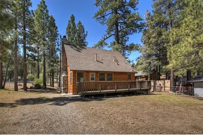 1012 E Country Club Boulevard, Big Bear City, CA 92314 - Photo 9