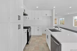 10132 Kemper Ave, Adelanto, CA 92301 - Photo 11