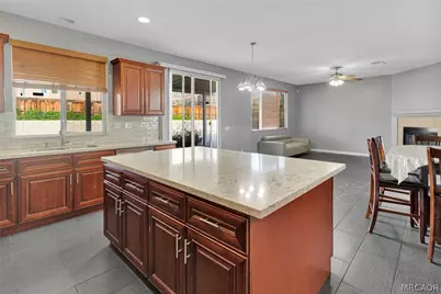 12620 Meadow Street, Victorville, CA 92395 - Photo 19