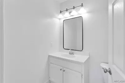 348 W 83rd Street, Los Angeles, CA 90003 - Photo 25