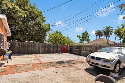 348 W 83rd Street, Los Angeles, CA 90003 - Photo 29