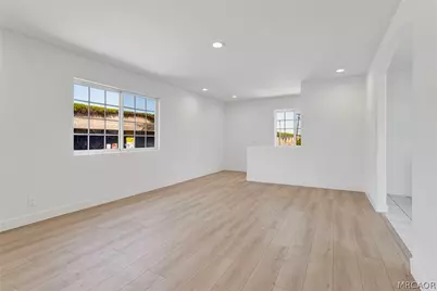 348 W 83rd Street, Los Angeles, CA 90003 - Photo 5