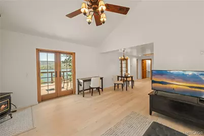 338 North Shore Drive, Fawnskin, CA 92333 - Photo 5