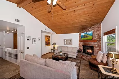 395 Wylerhorn Drive, Crestline, CA 92325 - Photo 9