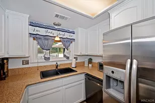 395 Wylerhorn Dr, Crestline, CA 92325 - Photo 15