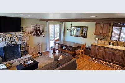 43505 Shasta Place, Big Bear Lake, CA 92315 - Photo 9