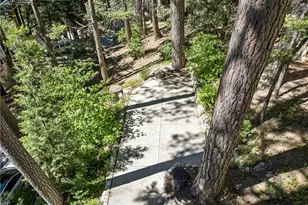 404 Hillside Rd, Lake Arrowhead, CA 92352 - Photo 17