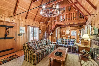 404 Hillside Road, Lake Arrowhead, CA 92352 - Photo 3
