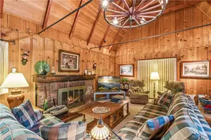 404 Hillside Rd, Lake Arrowhead, CA 92352 - Photo 5