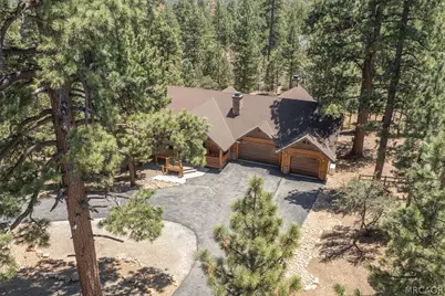 1016 Heritage Trail, Big Bear City, CA 92314 - Photo 3