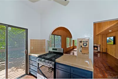 28721 Peninsula #330, Lake Arrowhead, CA 92352 - Photo 15