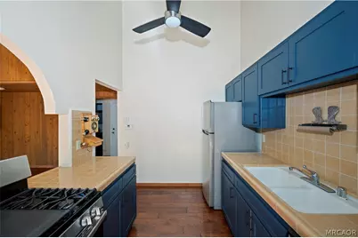28721 Peninsula #330, Lake Arrowhead, CA 92352 - Photo 17