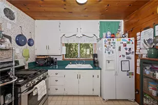 23940 Cresta Dr Dr, Crestline, CA 92325 - Photo 11
