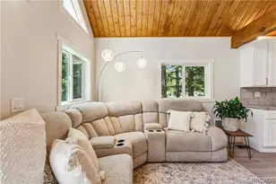 601 Sunderland Ct, Lake Arrowhead, CA 92352 - Photo 7
