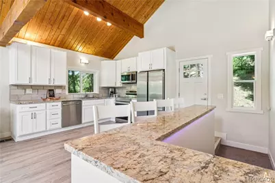 601 Sunderland Court, Lake Arrowhead, CA 92352 - Photo 9