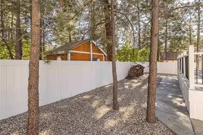 1304 E Mountain View Boulevard, Big Bear City, CA 92314 - Photo 45