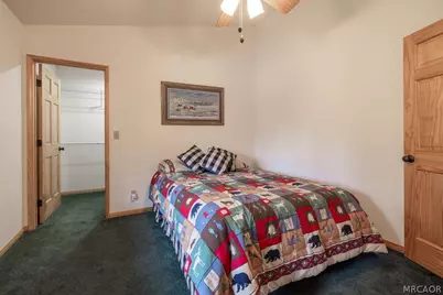 379 Fawn Trail Place, Big Bear Lake, CA 92315 - Photo 23