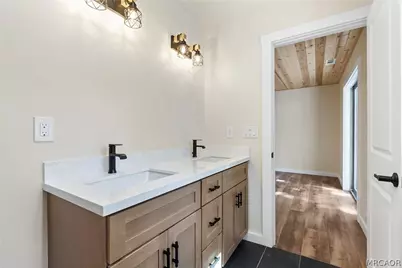 183 Moreno Ln Lane, Sugarloaf, CA 92386 - Photo 39