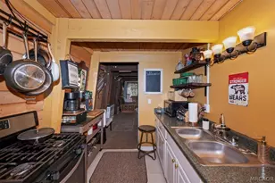 756 Cedar Ln, Sugarloaf, CA 92386 - Photo 15