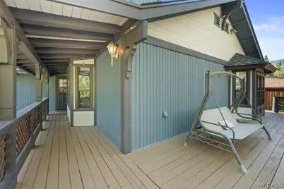 425 E Mountain View Boulevard, Big Bear City, CA 92314 - Photo 31