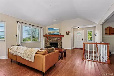 28833 Manitoba Drive, Lake Arrowhead, CA 92352 - Photo 9