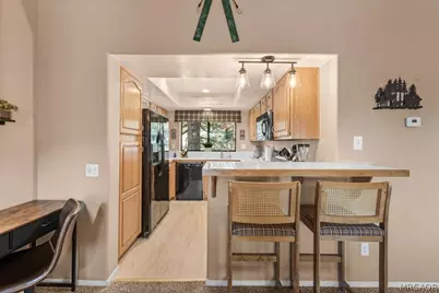 43096 Deer Run Court, Big Bear Lake, CA 92315 - Photo 13