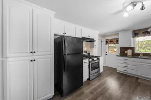 1017 W Rainbow Blvd Blvd, Big Bear City, CA 92314 - Photo 9