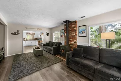 1017 W Rainbow Blvd Boulevard, Big Bear City, CA 92314 - Photo 5
