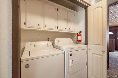 629 W Sugarloaf Boulevard, Big Bear City, CA 92314 - Photo 9