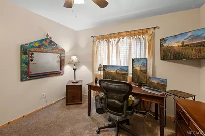 525 E Angeles Boulevard, Big Bear City, CA 92314 - Photo 25