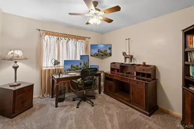525 E Angeles Boulevard, Big Bear City, CA 92314 - Photo 23