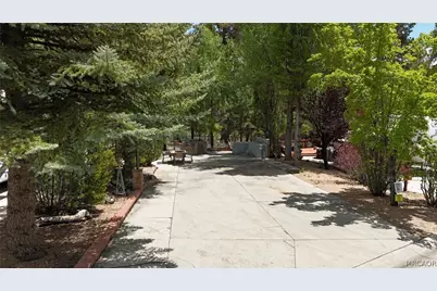 40751 North Shore Lane #140, Fawnskin, CA 92333 - Photo 3