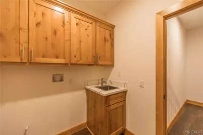 851 Madera Lane, Lake Arrowhead, CA 92352 - Photo 17