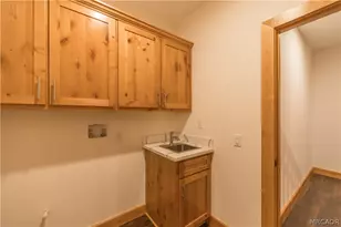 851 Madera Ln, Lake Arrowhead, CA 92352 - Photo 17