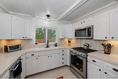 515 Fox Drive, Big Bear Lake, CA 92315 - Photo 25