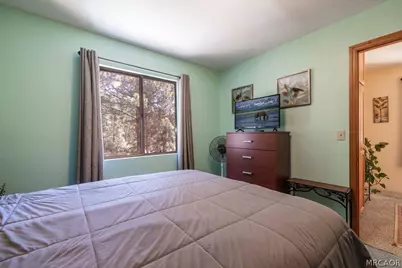 952 D Lane, Big Bear City, CA 92314 - Photo 21