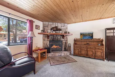 952 D Lane, Big Bear City, CA 92314 - Photo 5
