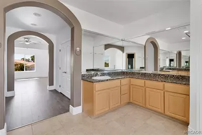 16245 Ridge View Drive, Apple Valley, CA 92307 - Photo 57