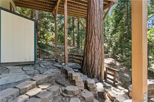 111 Grizzly Rd, Lake Arrowhead, CA 92317 - Photo 41