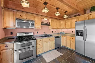 1099 Crags Ln, Fawnskin, CA 92333 - Photo 3