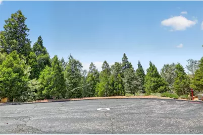 372 Redtail Hawk Lane, Lake Arrowhead, CA 92352 - Photo 5