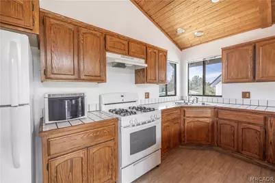 2115 State Lane, Big Bear City, CA 92314 - Photo 7