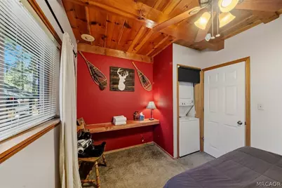 280 Wabash Lane, Sugarloaf, CA 92386 - Photo 15