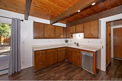 404 W Mojave Boulevard, Big Bear City, CA 92314 - Photo 9