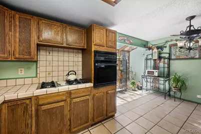 819 Holmes Lane, Sugarloaf, CA 92386 - Photo 15