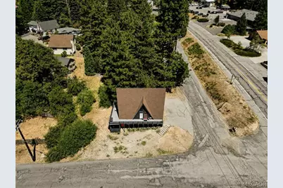 31255 Outer Highway 18 S, Lake Arrowhead, CA 92382 - Photo 19