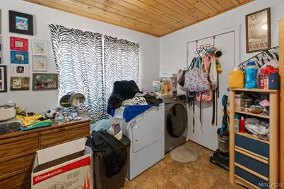 396 Riverside Avenue, Sugarloaf, CA 92386 - Photo 19