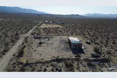 7535 Camp Rock Road, Lucerne Valley, CA 92356 - Photo 19