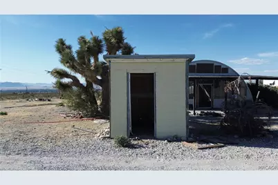 7535 Camp Rock Road, Lucerne Valley, CA 92356 - Photo 9